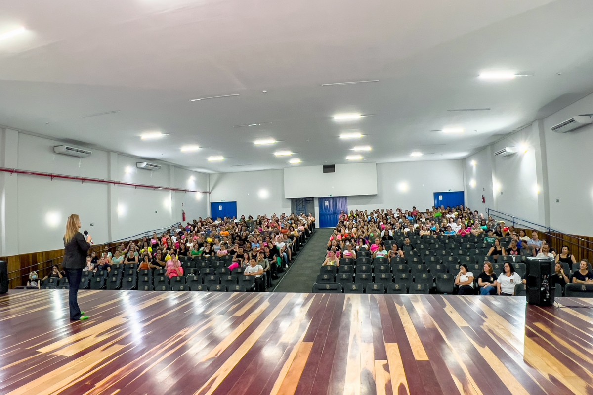 Volta às aulas nas Escolas Municipais de Leme - Prefeitura Municipal de ...