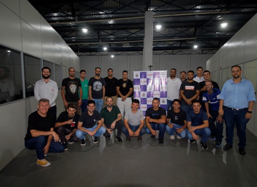 Programa Comunitário de Formação Profissional forma 20 alunos em curso de Manutenção Mecânica Industrial