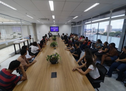 Prefeitura de Leme fortalece políticas de inclusão produtiva com assinatura de contratos do Programa Jovem Aprendiz