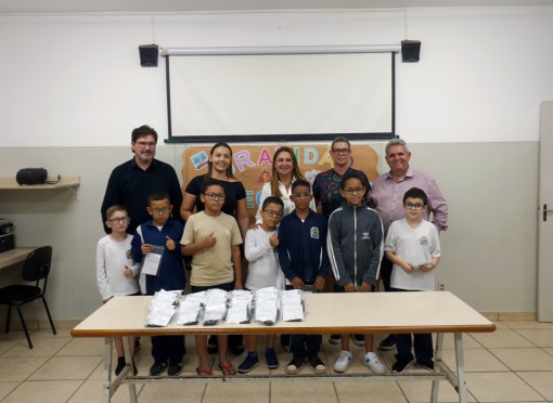 Projeto Renovatio leva saúde visual à escola de Leme e beneficia 155 alunos